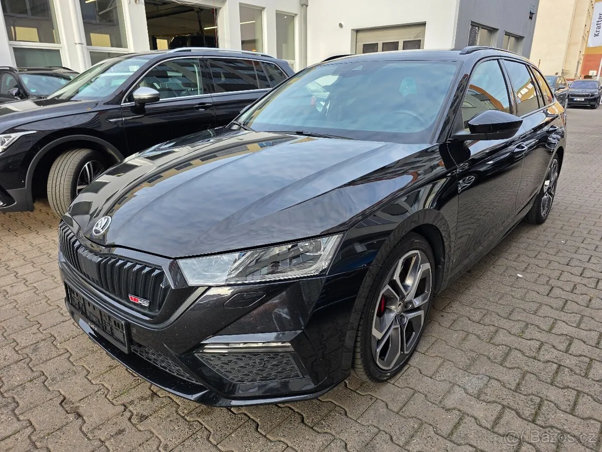 Skoda Octavia 2022 photo 2