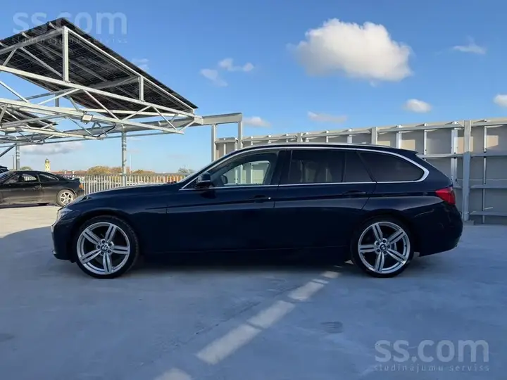 BMW 318 2013 photo 4