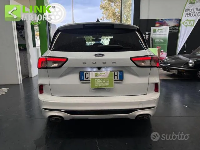 Ford Kuga 2022 photo 2