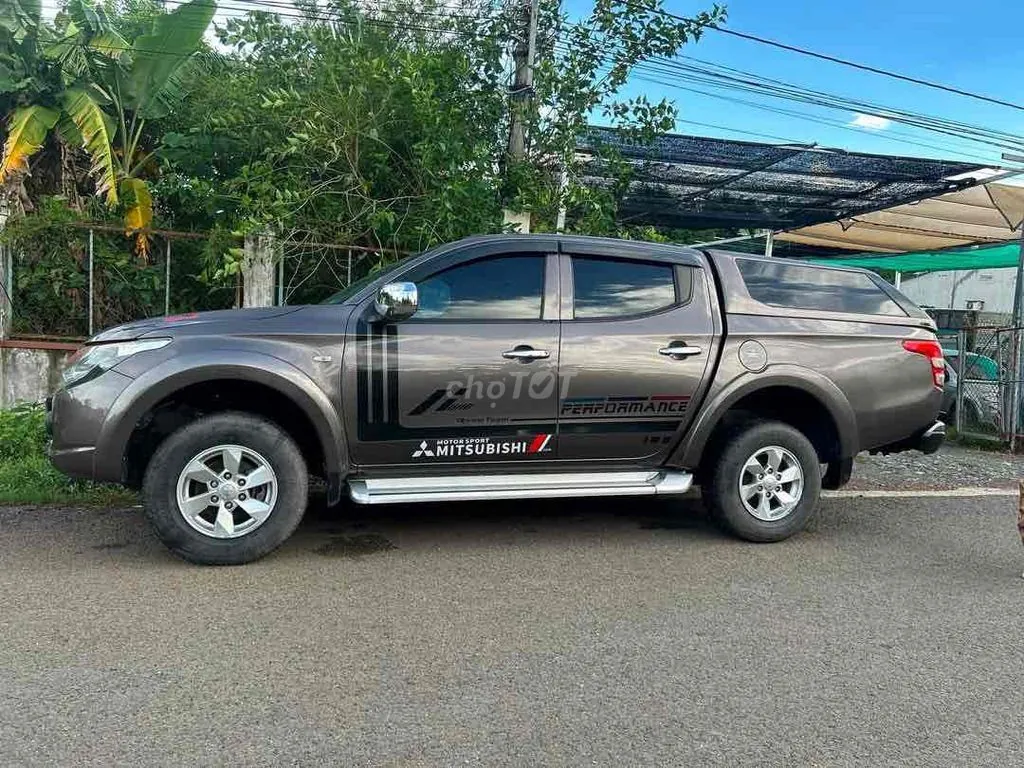 Mitsubishi Triton