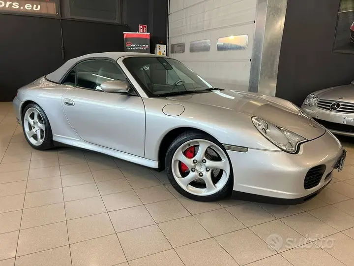 Porsche 911 2004 photo 3