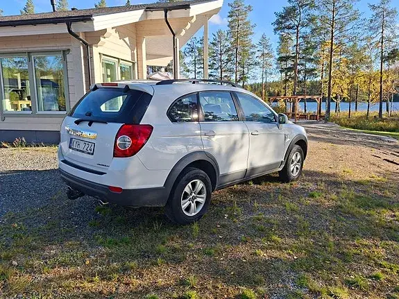 Chevrolet Captiva 2010 photo 2