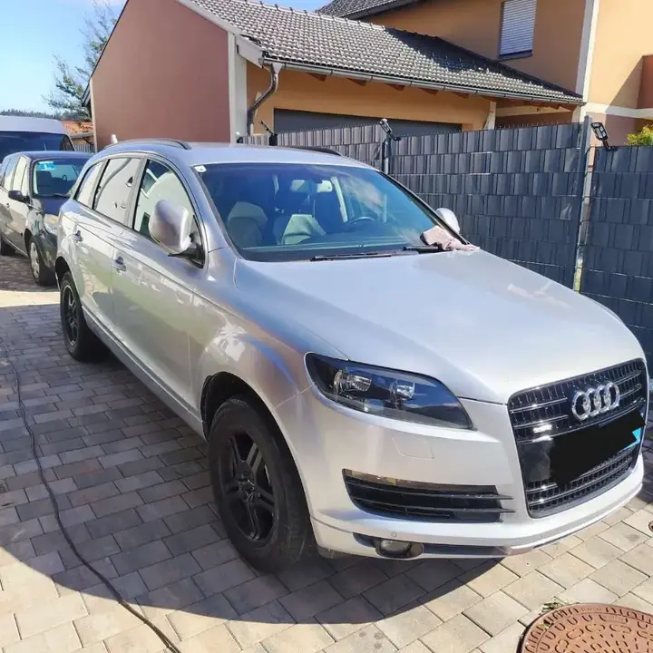 Audi Q7 2006 photo 2