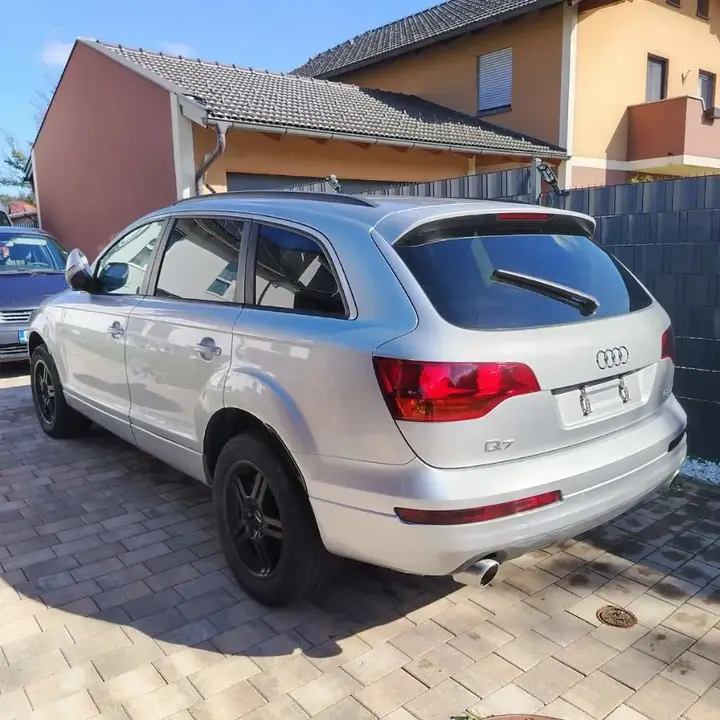 Audi Q7 2006 photo 3
