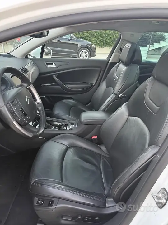 Citroen C5 2011 photo 4