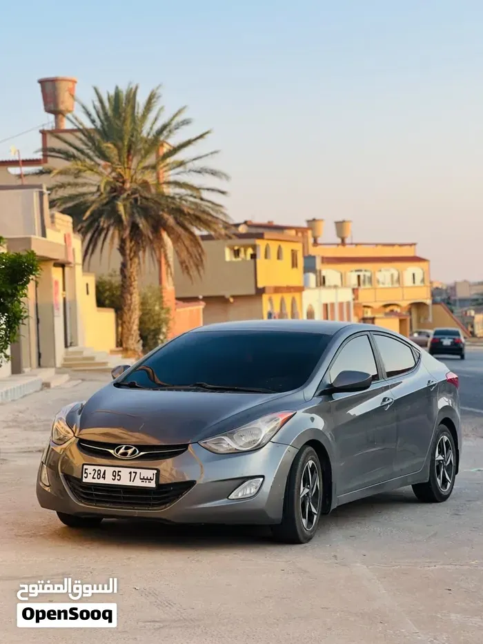 Hyundai Elantra 2012 photo 3