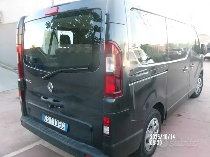 Renault Trafic 2023 photo 4