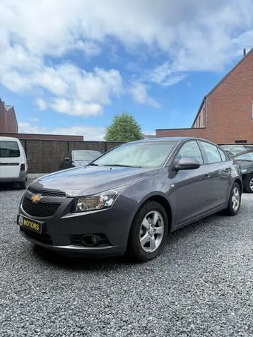 Chevrolet Cruze 2012 photo 2