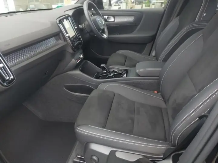 Volvo Xc40 2024 photo 5
