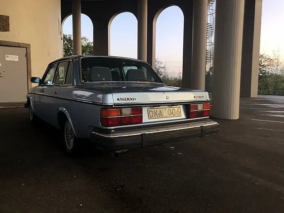 Volvo 264 1979 photo 2
