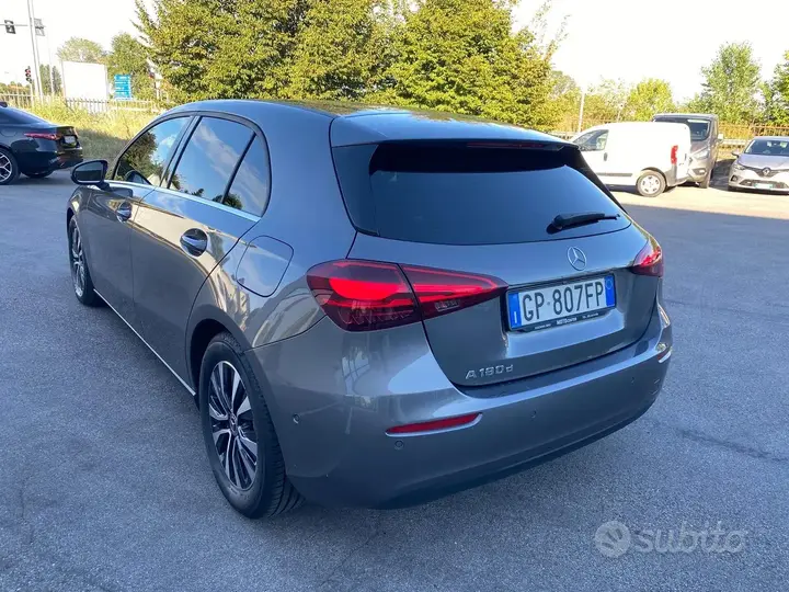 Mercedes-Benz A 180D 2023 photo 3