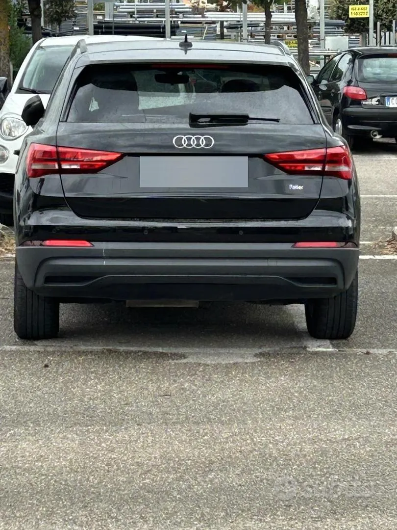 Audi Q3 2019 photo 2