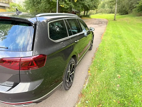Volkswagen Passat 2022 photo 5