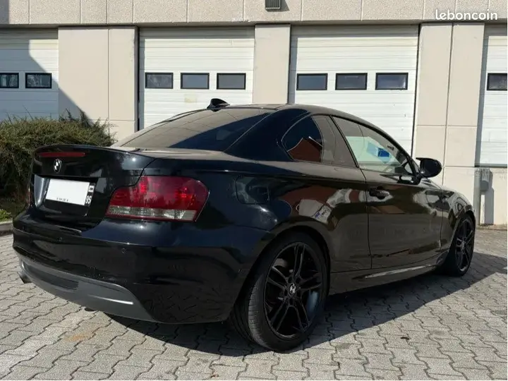 BMW Série 1 2010 photo 2