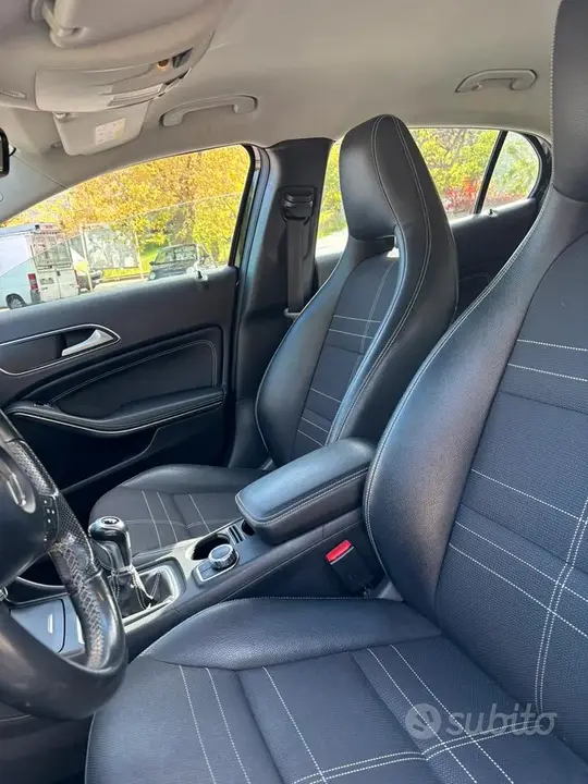 Mercedes-Benz Gla 180 2015 photo 3