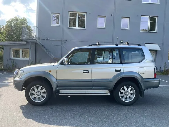 Toyota Land Cruiser 2000 photo 4