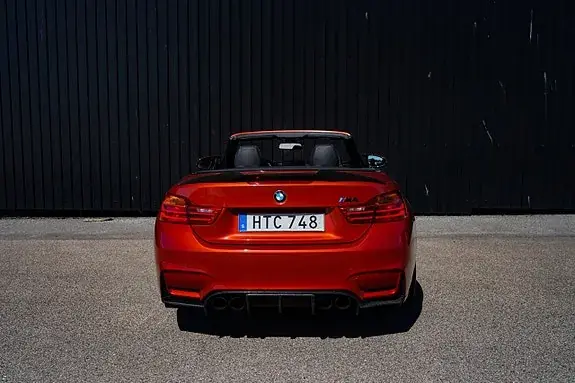 BMW M4 2015 photo 4