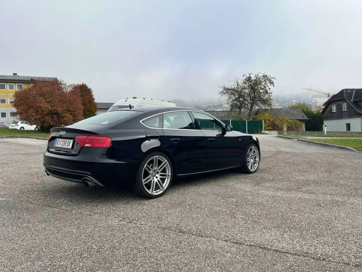 Audi A5 2012 photo 2