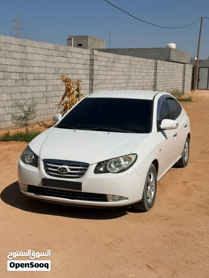 Hyundai Avante 2010 photo 4