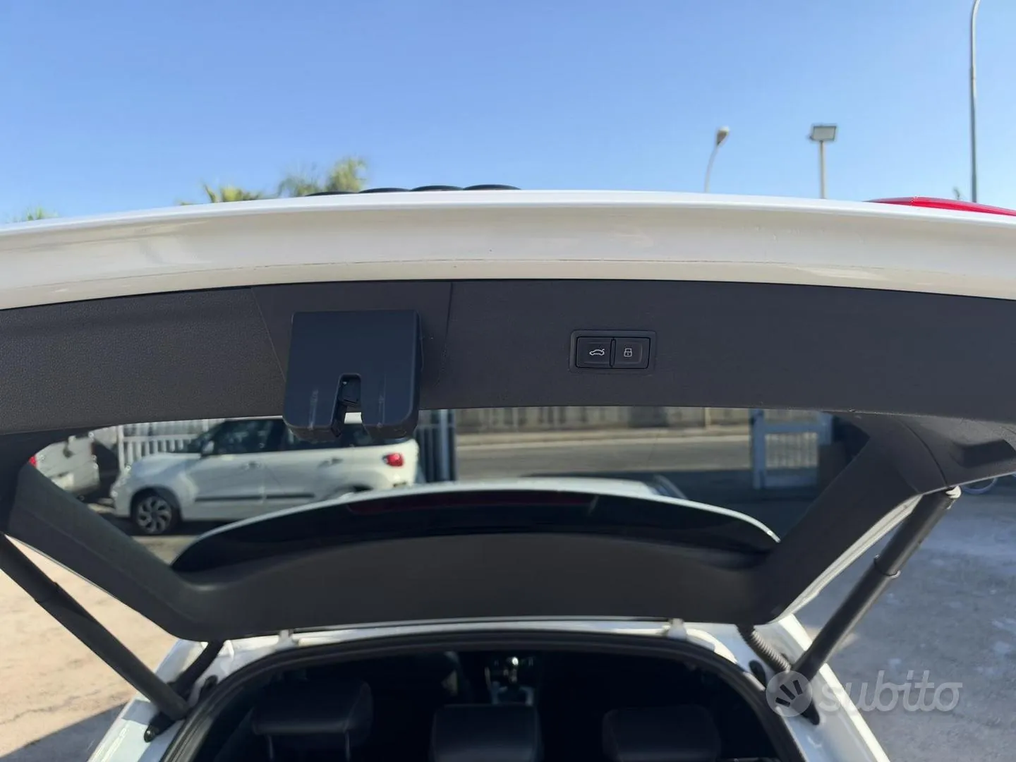 Audi Q3 2017 photo 2