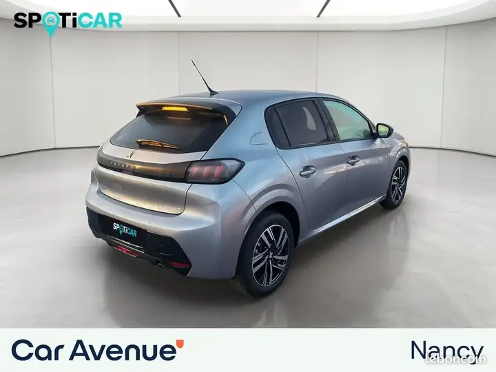 Peugeot 208 2022 photo 5