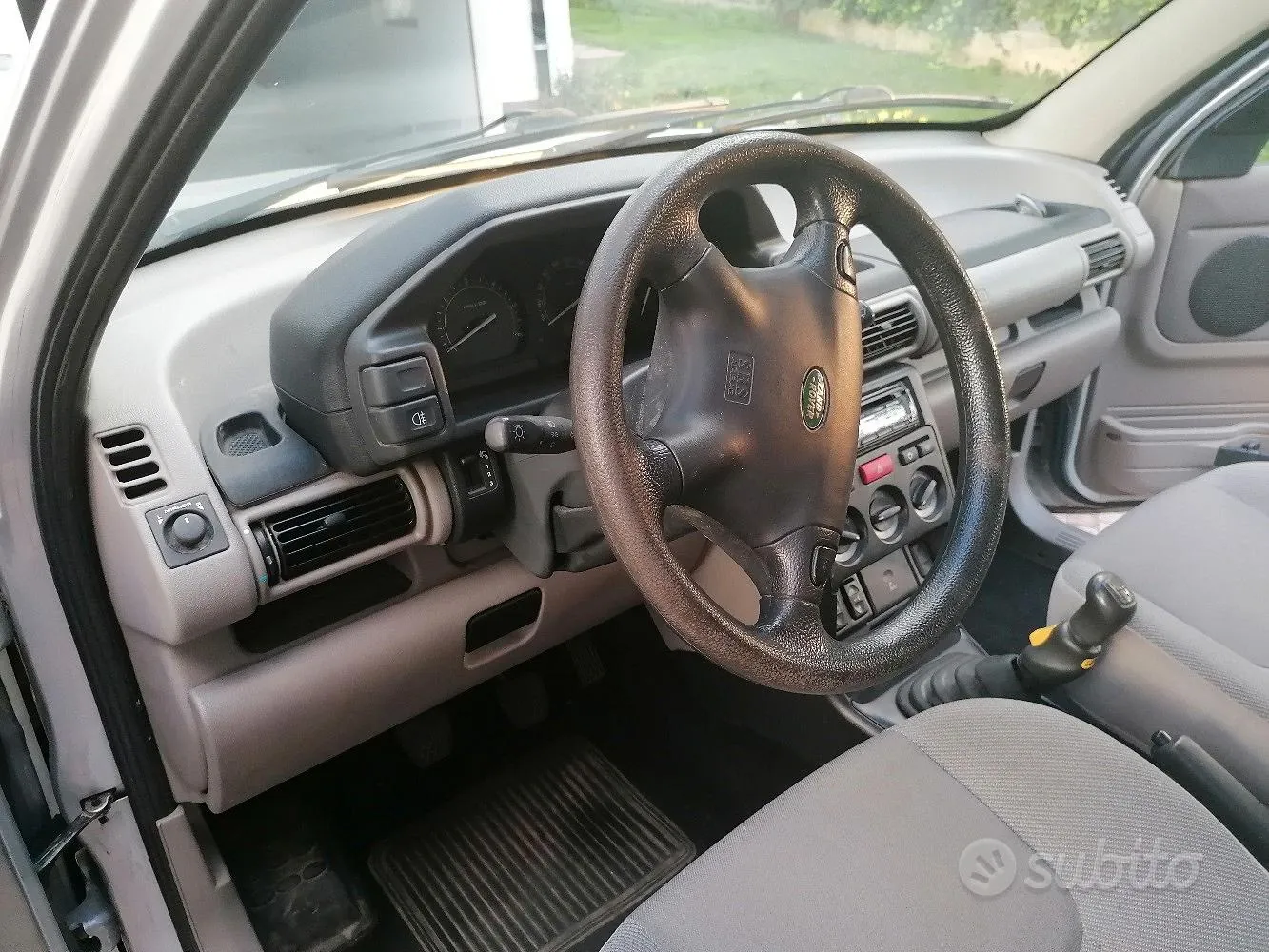 Land Rover Freelander 2002 photo 4