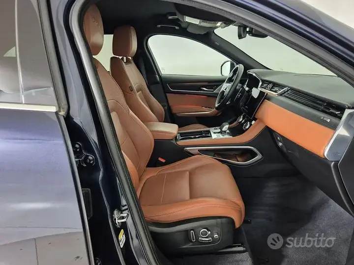 Jaguar F-Pace 2023 photo 3
