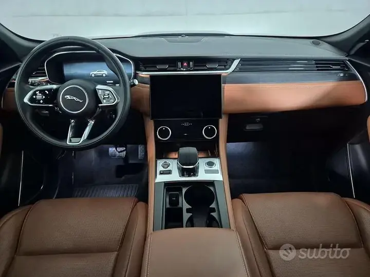 Jaguar F-Pace 2023 photo 4