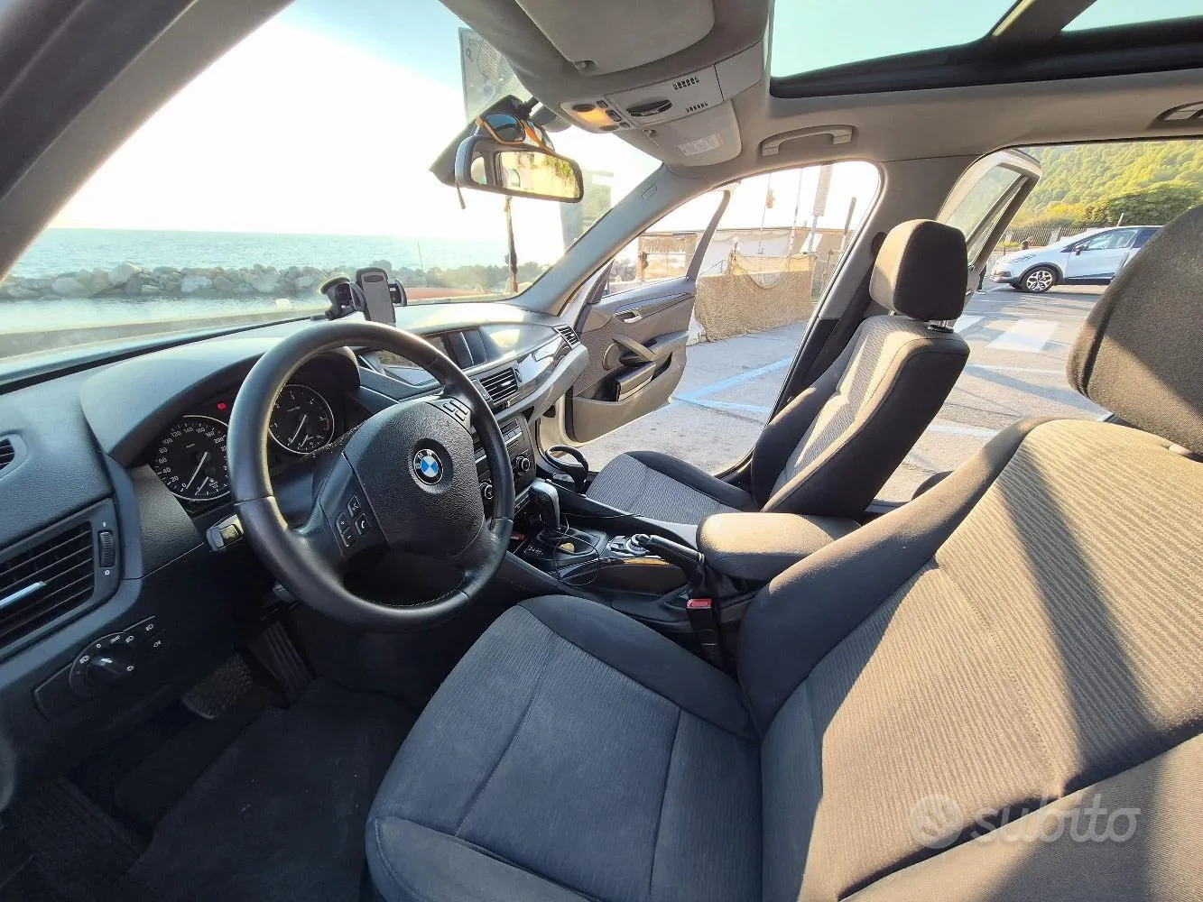 BMW X1 2011 photo 4