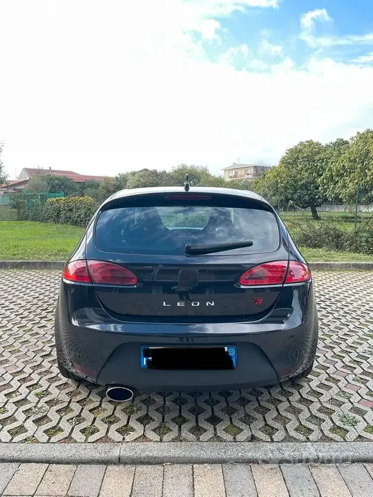 Seat Leon 2009 photo 2