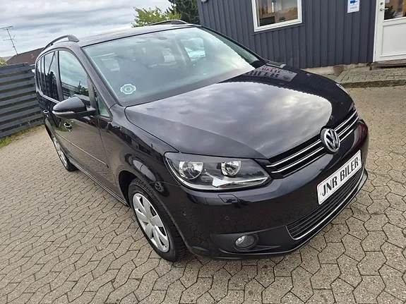 Volkswagen Touran 2011 photo 5