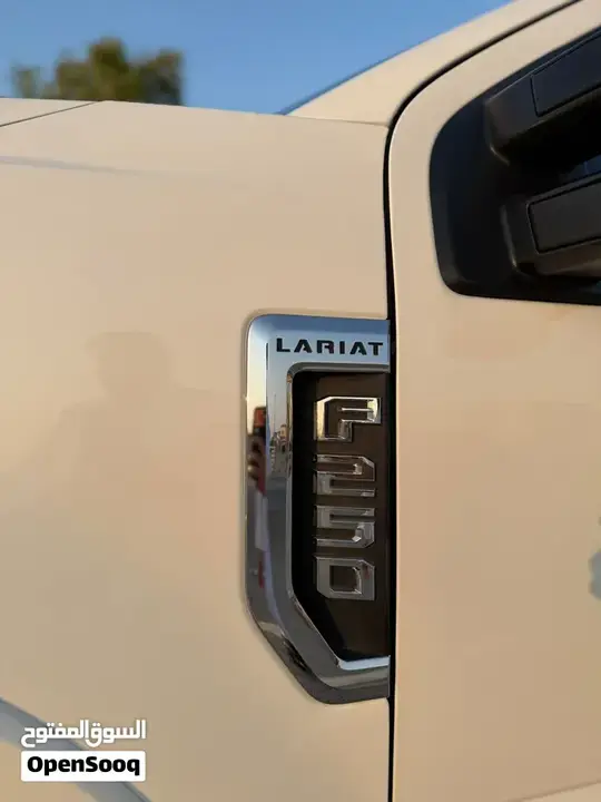 Ford F-250 Lariat 2022 photo 2