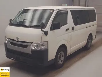 Toyota Hiace 2021 photo 2