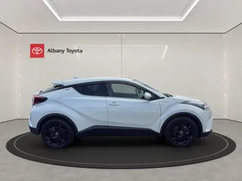 Toyota C-Hr 2019 photo 3