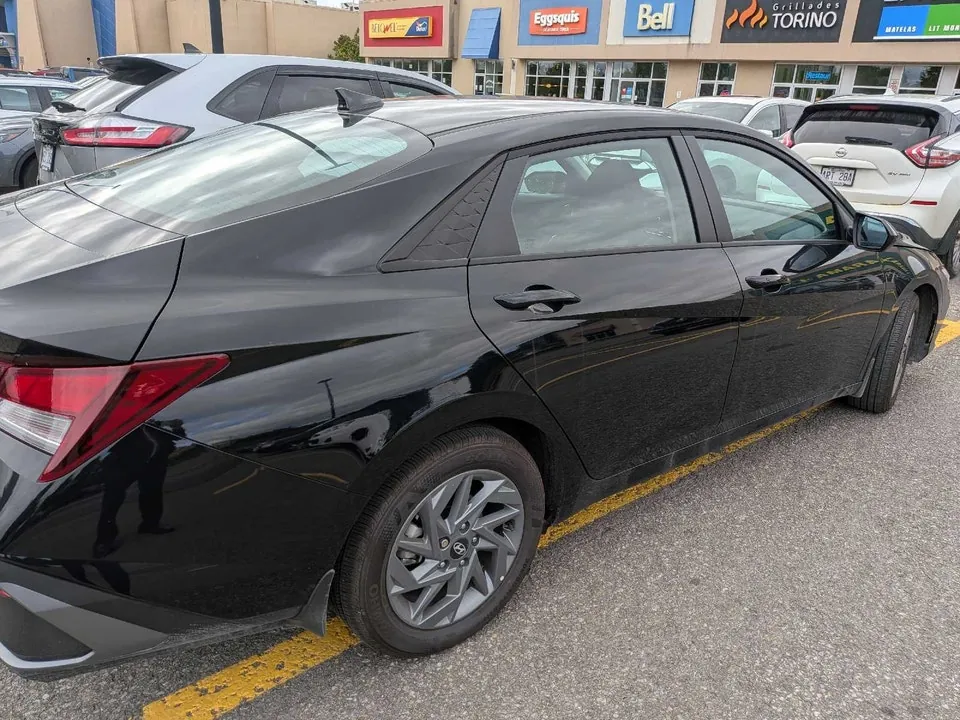 Hyundai Elantra 2026 photo 4