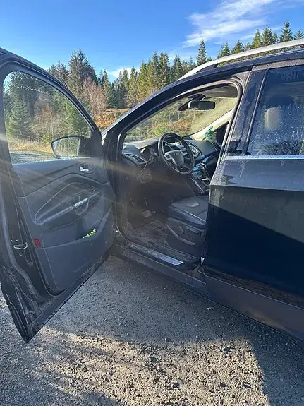 Ford Kuga 2013 photo 3