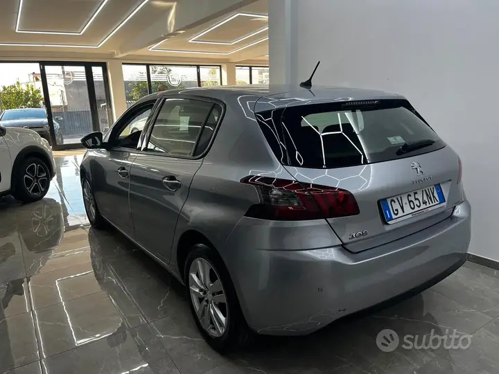 Peugeot 308 2019 photo 4
