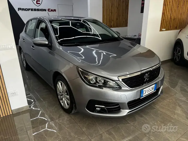 Peugeot 308 2019 photo 3