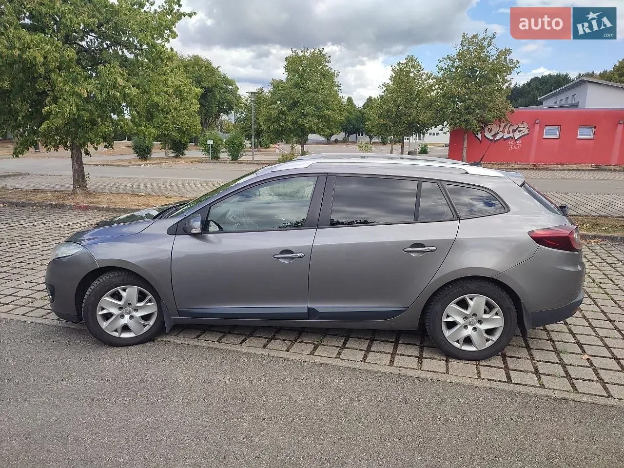 Renault Megane 2012 photo 2