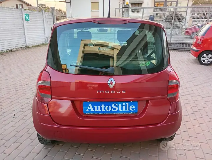 Renault Modus 2011 photo 5