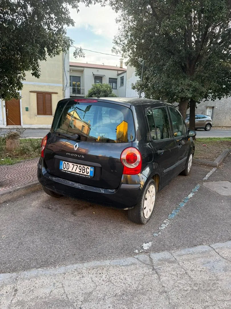 Renault Modus 2006 photo 2