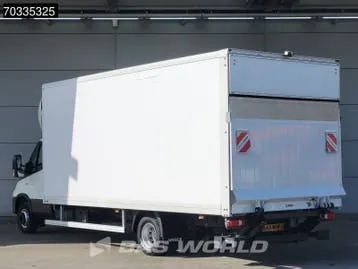 Iveco Daily 2023 photo 2