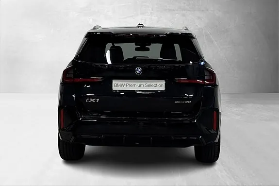BMW Ix1 2026 photo 3