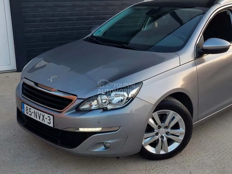 Peugeot 308 2014 photo 2