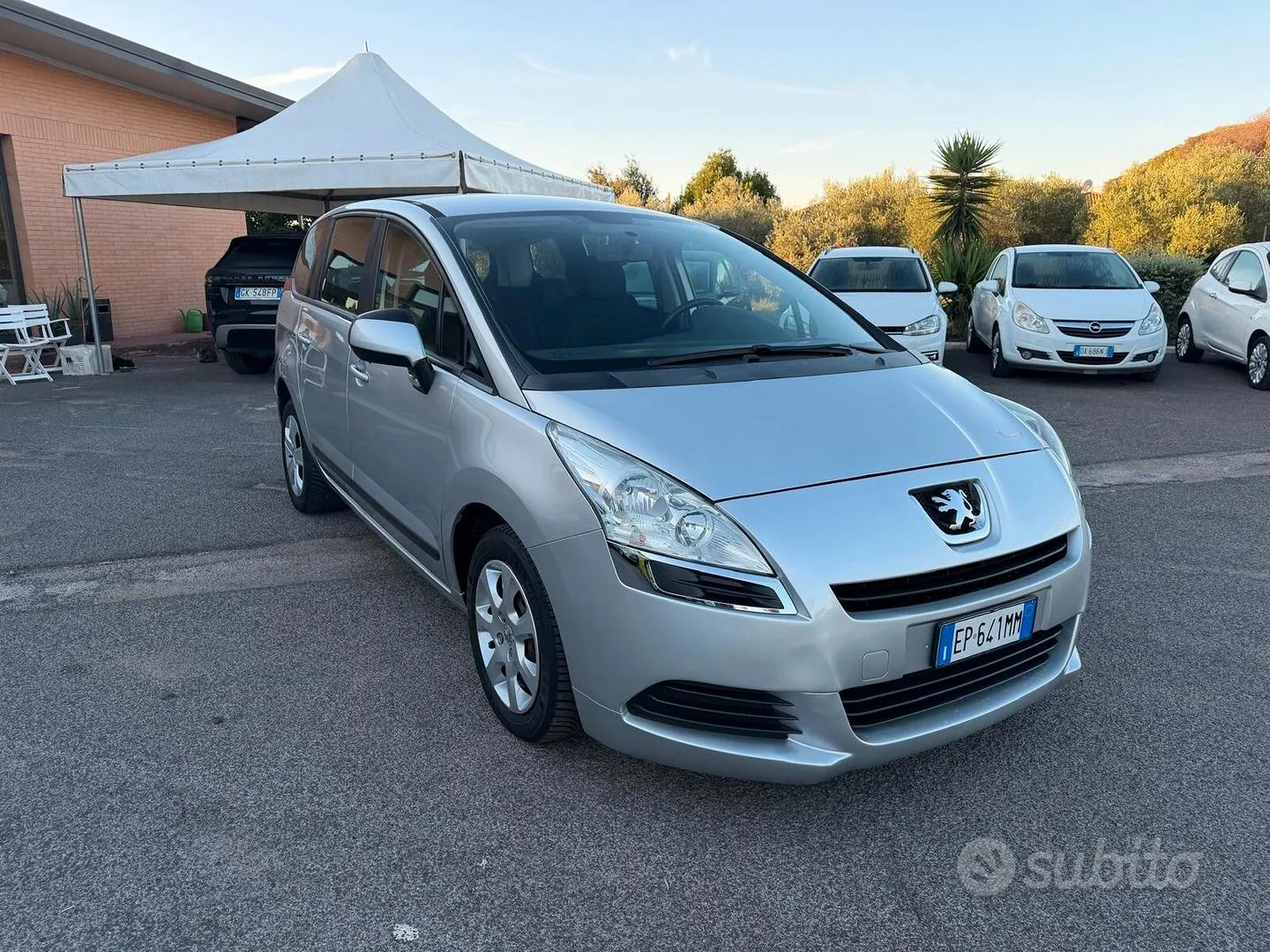 Peugeot 5008 2013 photo 2