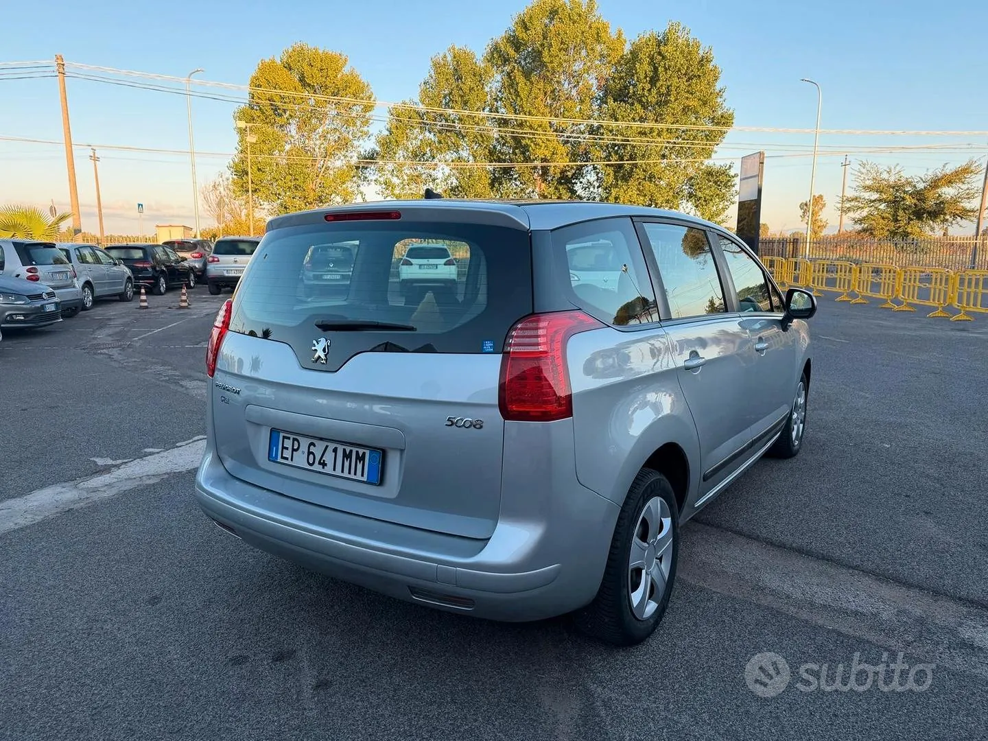 Peugeot 5008 2013 photo 3