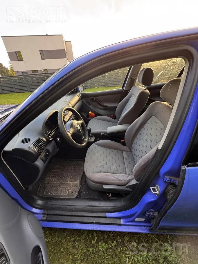 Seat Leon 2001 photo 4