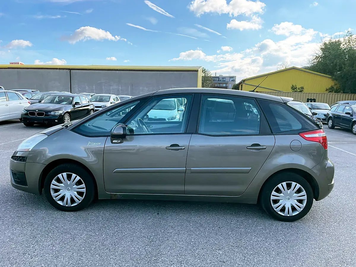 Citroen C4 Picasso 2009 photo 3
