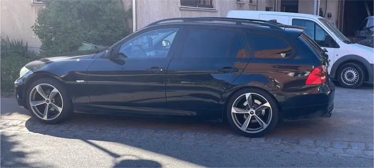 BMW 320I