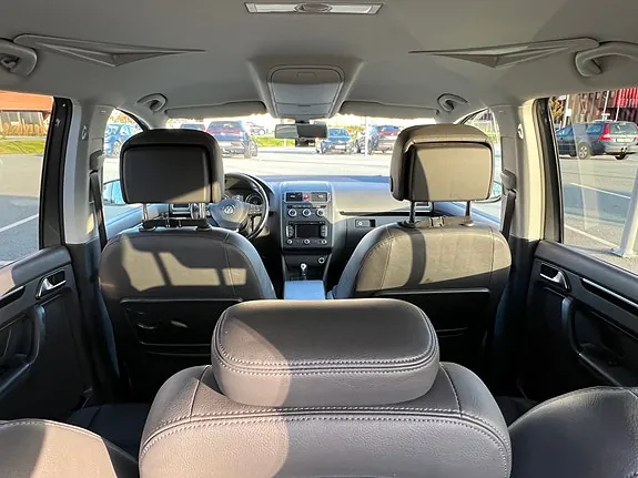 Volkswagen Touran 2012 photo 5
